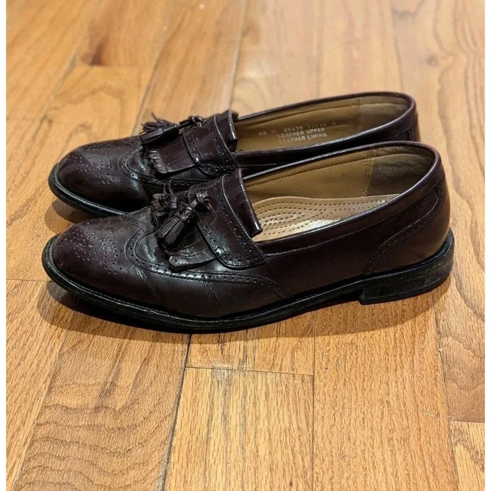 Old Money Bostonian Tassle Loafers Men's 8.5M Burgundy Leather‎ Brogue Preppy